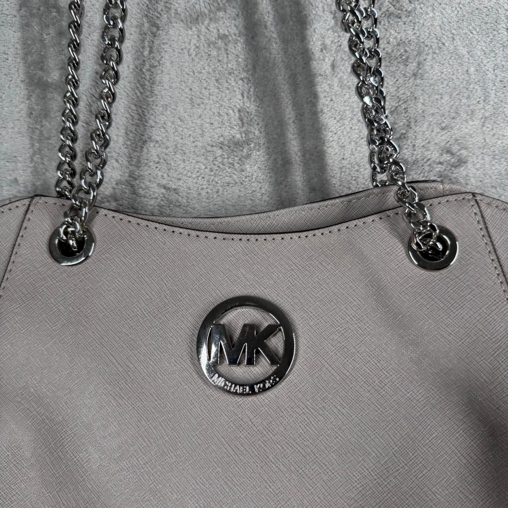 Michael Kors Jet Set Medium Chain Shoulder Tote Bag Gray Silver Metallic Classic